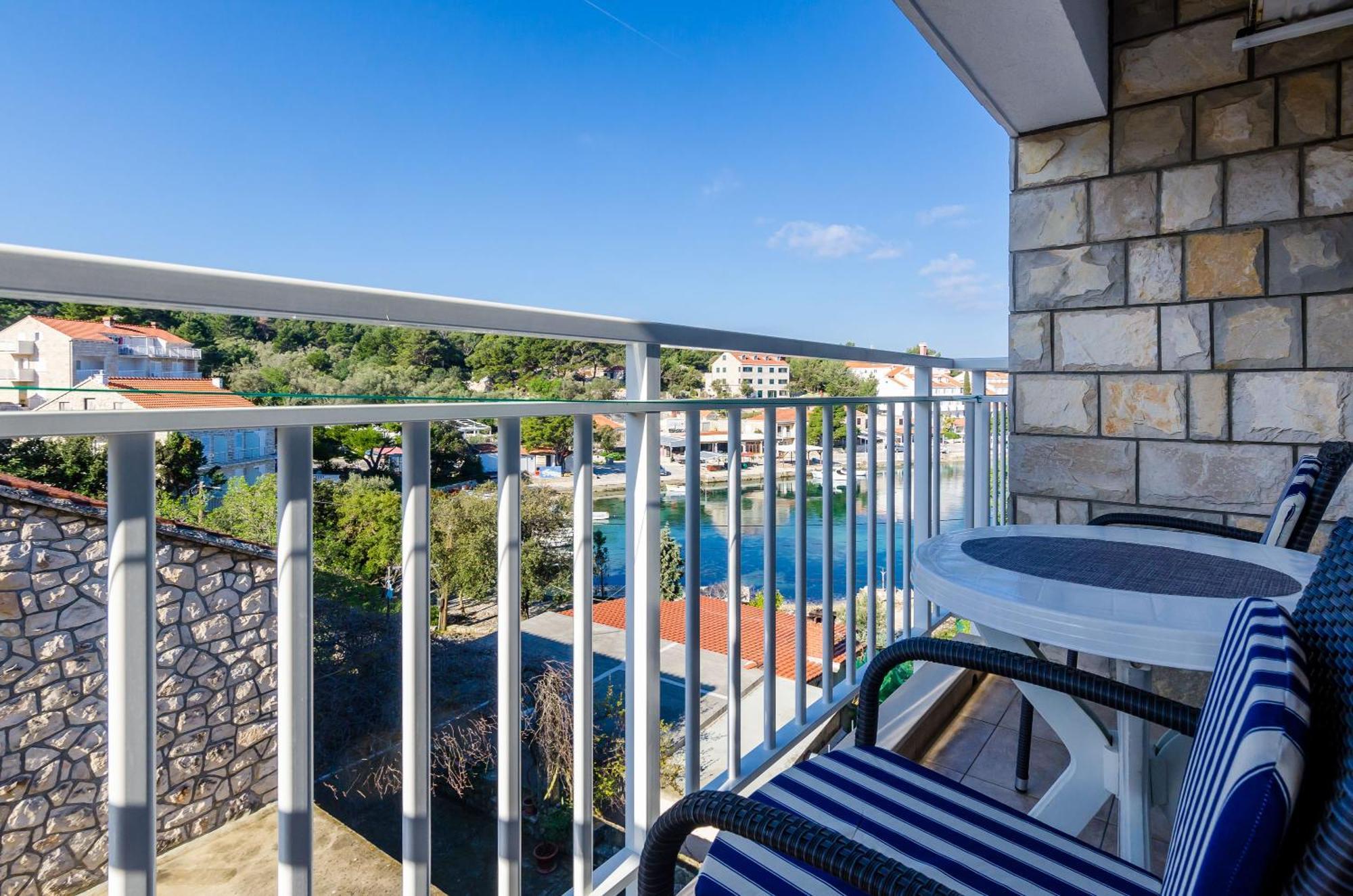 Apartments Lorena Mljet Pomena Exteriér fotografie